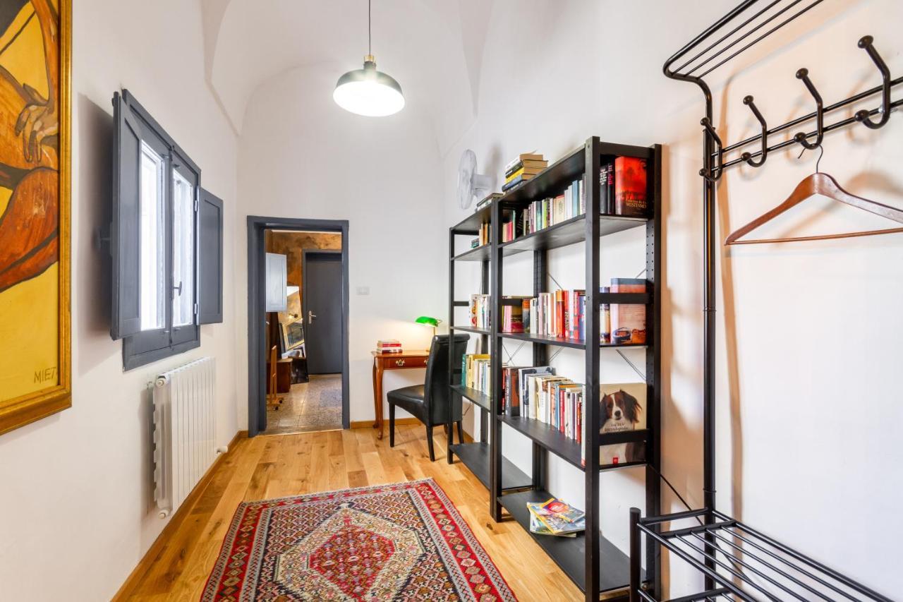 Апартаменты Lecce Center Charming Flat With Terrace Экстерьер фото